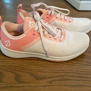 Peloton Breast Cancer Tennis Shoe. Size 9. Like new condition.